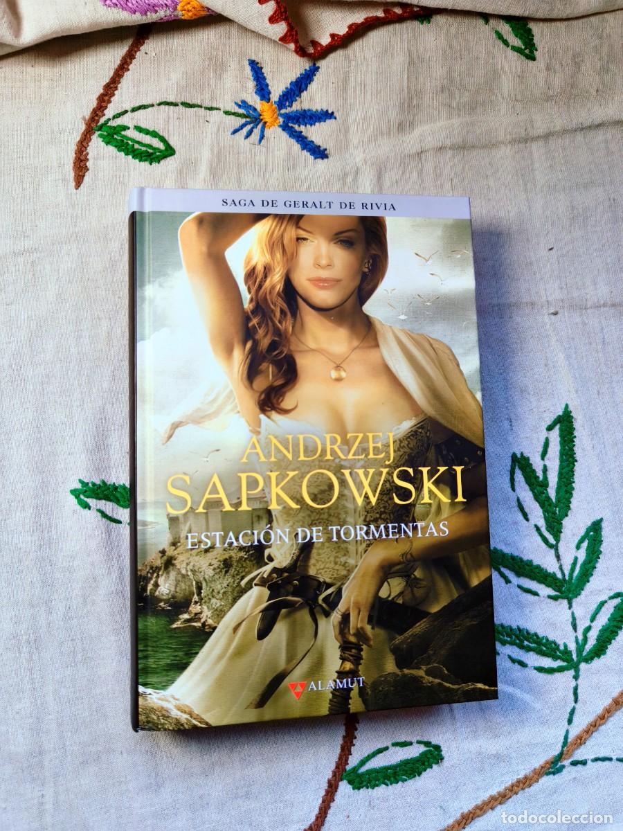 Libros de segunda mano: Precuela Saga Geralt de Rivia. Estaci&oacute;n de Tormentas. Andrzej Sapkowski. Editorial Alamut.
