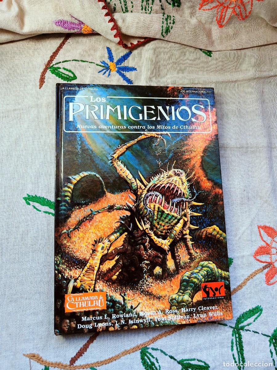 Libros de segunda mano: Los Primigenios. Nuevas Aventuras de los mitos de Cthulhu. Joc Internacional. Juego de Rol en los mu