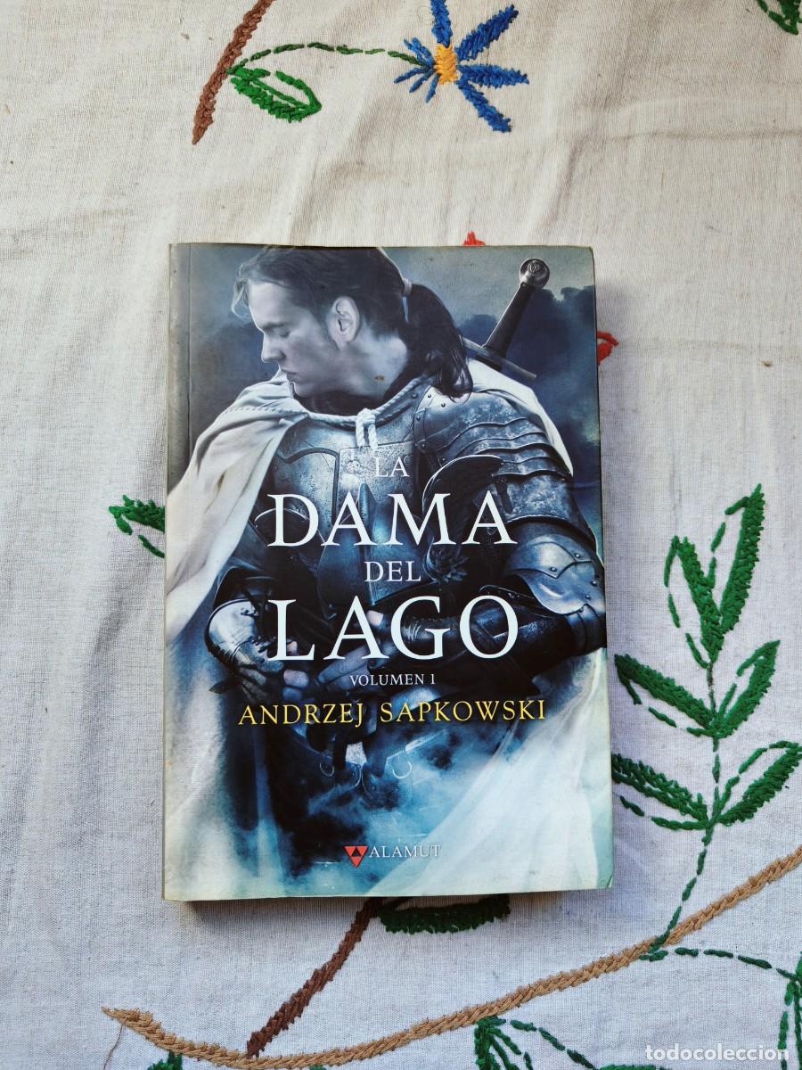 Libros de segunda mano: La Dama del Lago. Volumen 1. Saga Geralt de Rivia, 7. Andrzej Sapkowski. Editorial Alamut.
