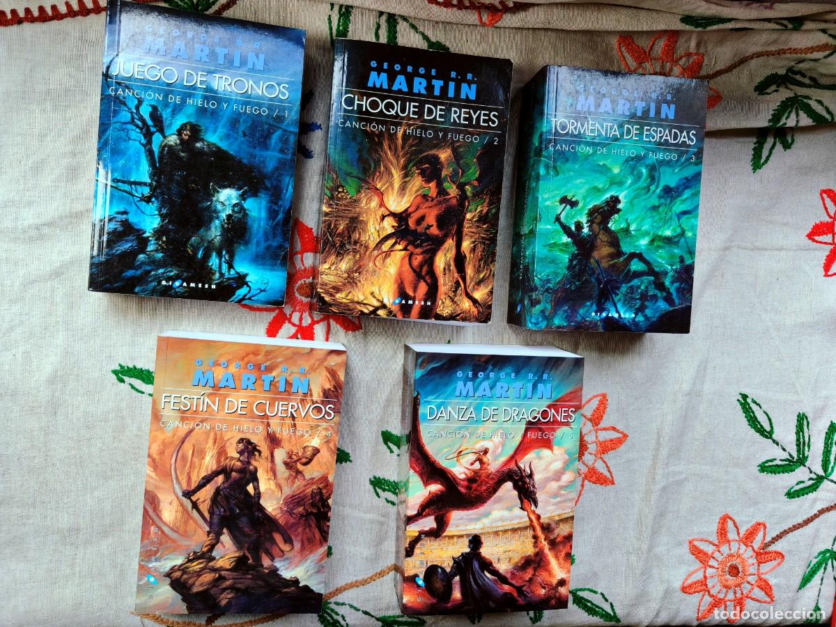 Libros de segunda mano: Colecci&oacute;n Canci&oacute;n de Hielo y Fuego completa. Edici&oacute;n Omnium de 19cm. George R Mart&iacute;n. Gigamesh.