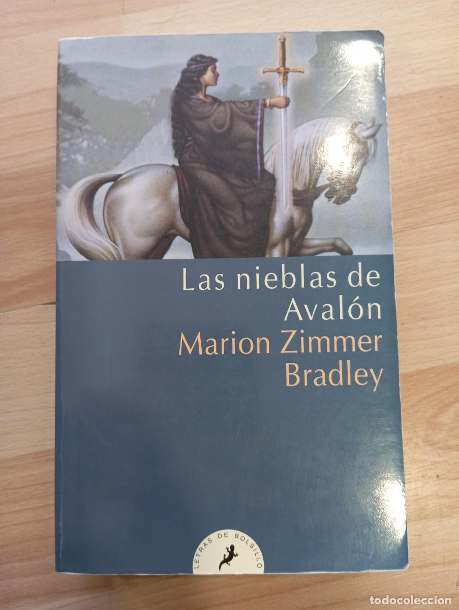 Libros de segunda mano: 'Las nieblas de Aval&oacute;n'. Marion Zimmer Bradley.