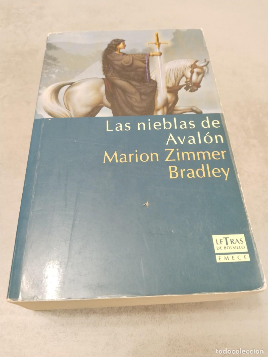 Libros de segunda mano: LAS NIEBLAS DE AVALON COMPLETA, 4 TITULOS EN UN SOLO LIBRO, EDITORIAL EMECE MARION ZIMMER