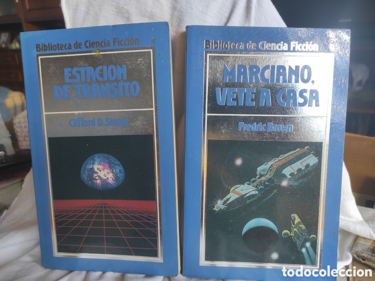 Libros de segunda mano: Estaci&oacute;n de tr&aacute;nsito.- Simak, Clifford D. y Marciano vete a casa (PEDIDO MINIMO 10&euro;)