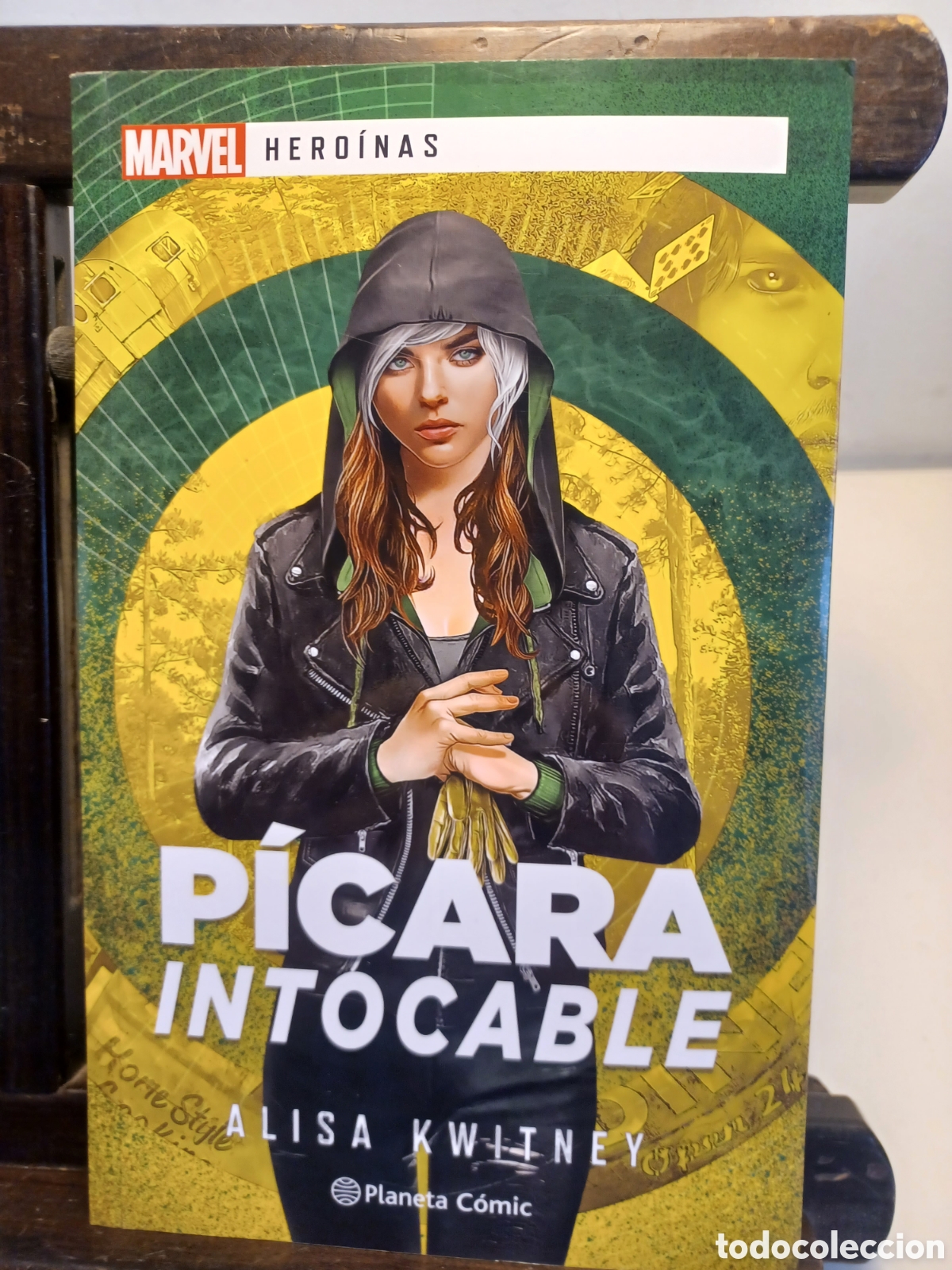 Libros de segunda mano: P&iacute;cara intocable (novela)/ Marvel Hero&iacute;nas/ Alisa Kwitney/ Planeta C&oacute;mic/ Excelente estado