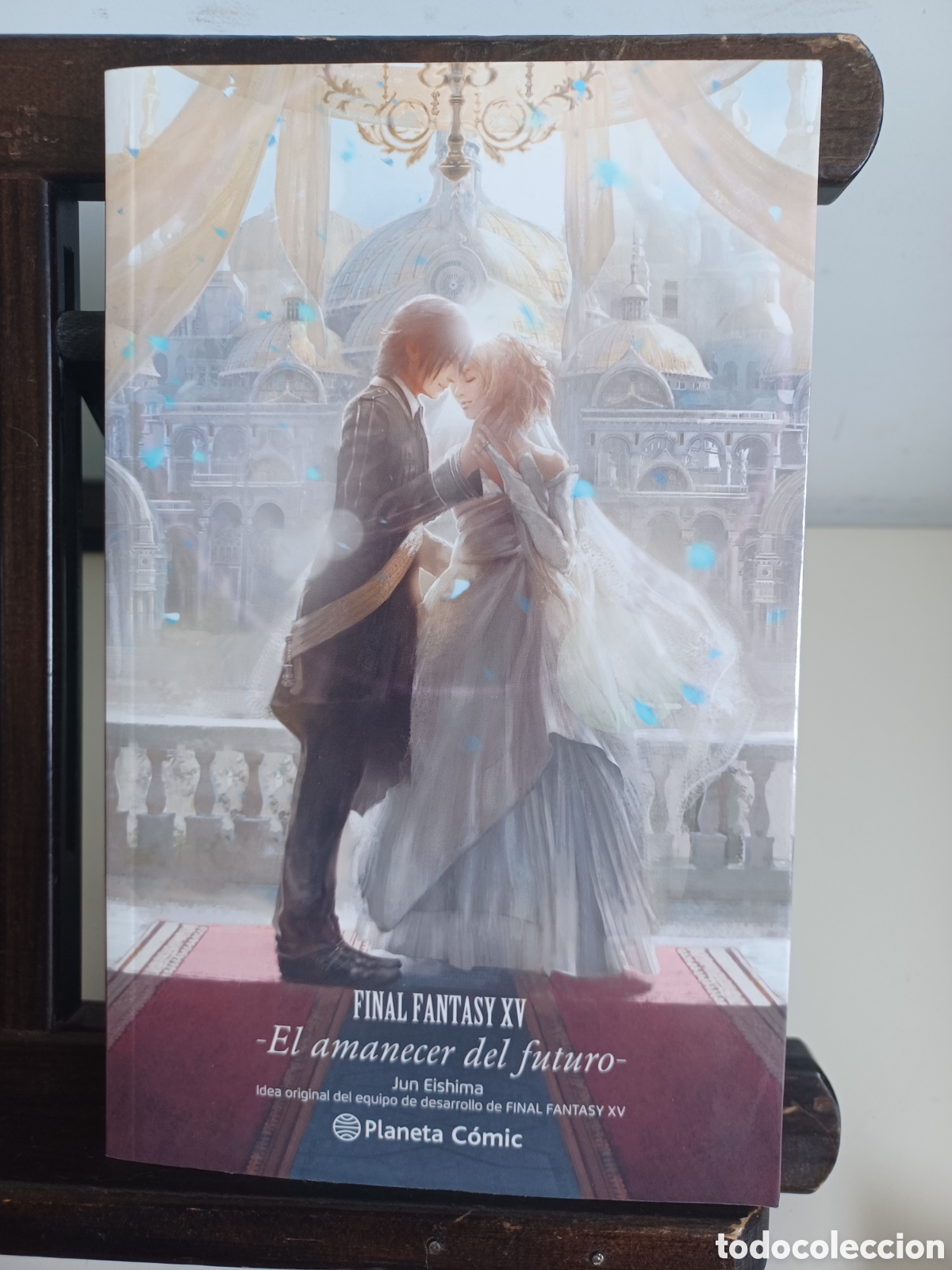 Libros de segunda mano: Final Fantasy XV: El amanecer del futuro (Novela)/ Planeta C&oacute;mic
