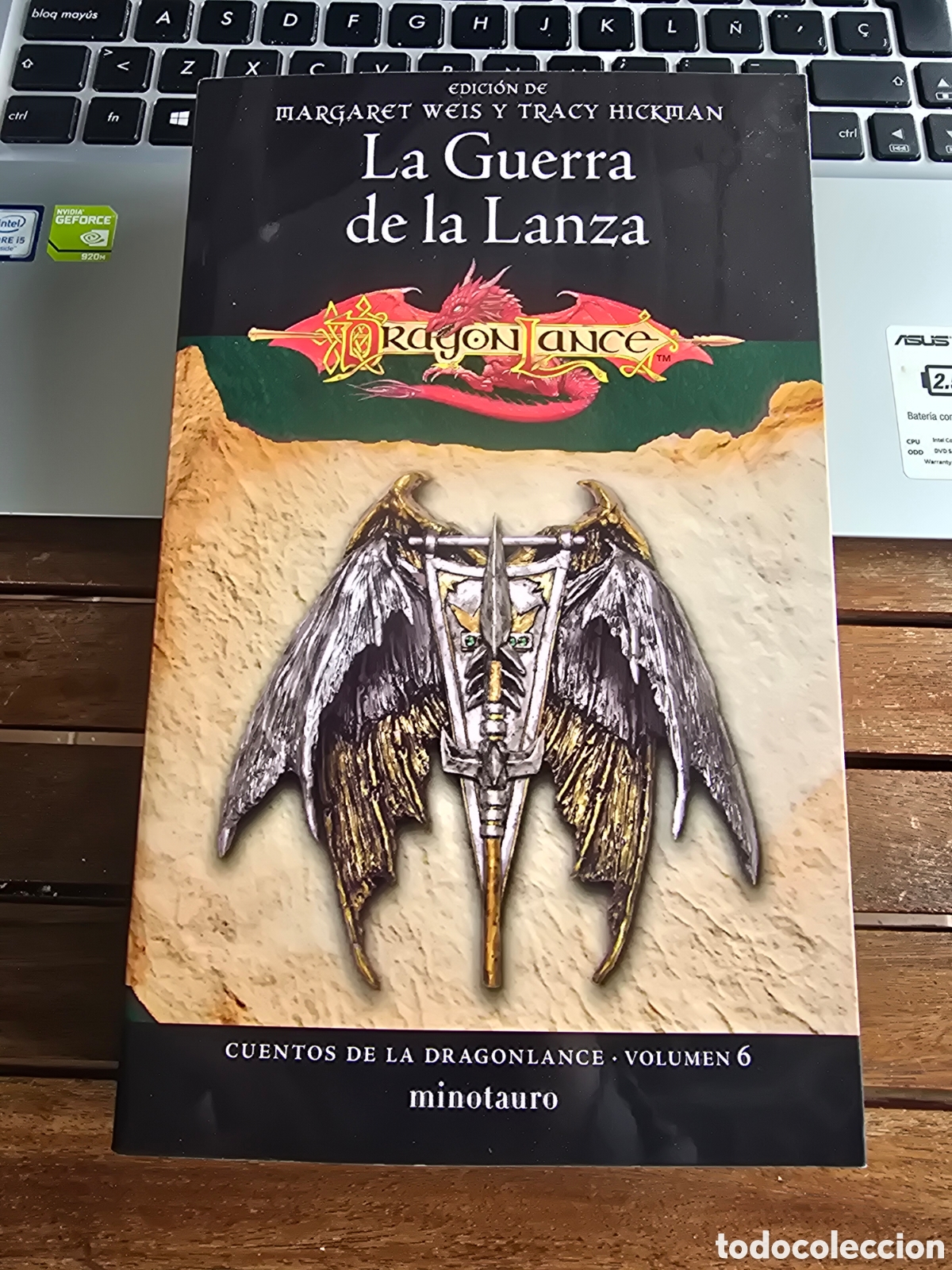 Libros de segunda mano: Cuentos de la Dragonlance n&ordm; 06/06 La Guerra de la Lanza Margaret Weis MINOTAURO 2026