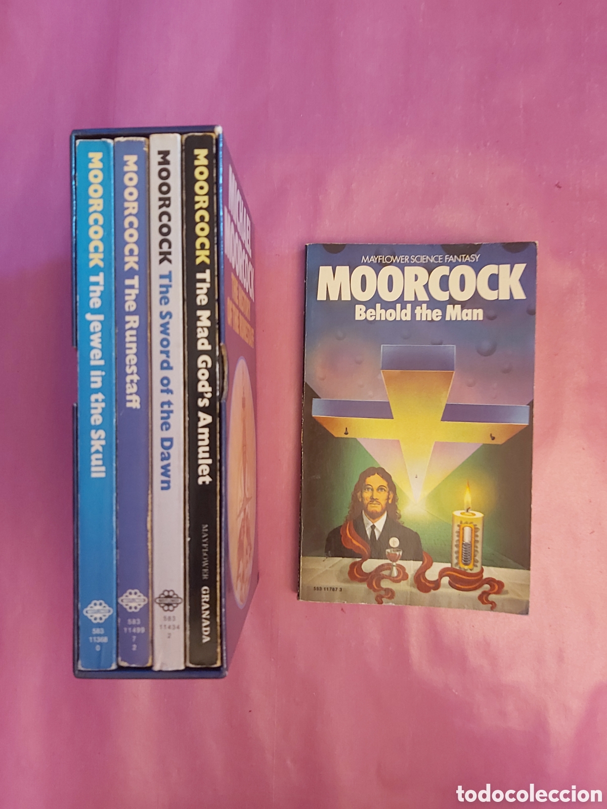 Libros de segunda mano: MOORCOCK BEHOLD THE MAN THE HISTORY OF THE RUNESTAFF 5 LIBROS INGL&Eacute;S MAYFLOWER SCIENCE FANTASY