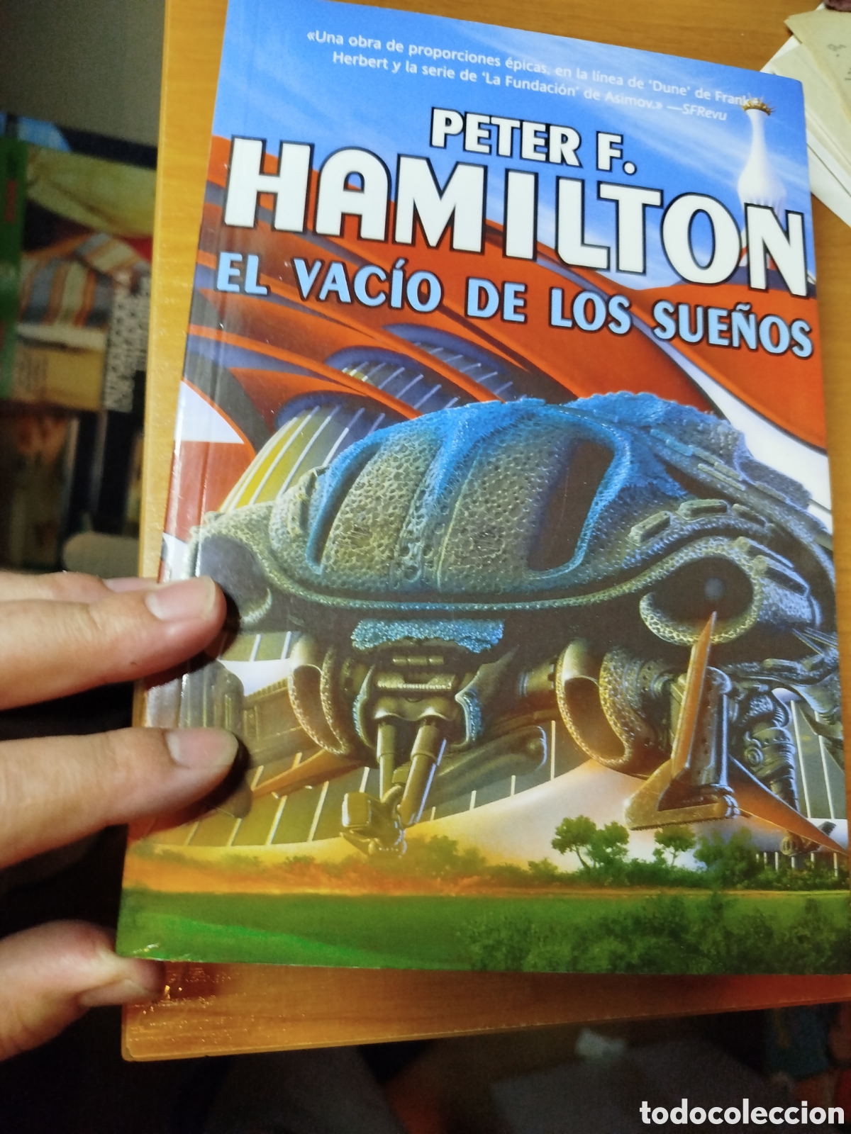 Libros de segunda mano: El vac&iacute;o de los sue&ntilde;os. Peter Hamilton. Dune. La fundaci&oacute;n de asimov