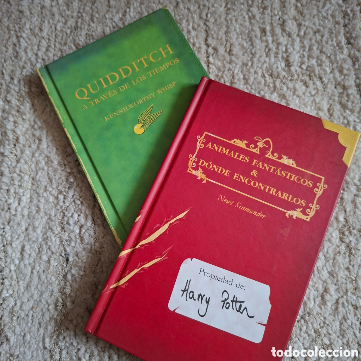 Libros de segunda mano: Harry Potter. Animales fant&aacute;sticos donde encontrarlos y Quidditch. Como nuevos. 1&ordf; edici&oacute;n 2001