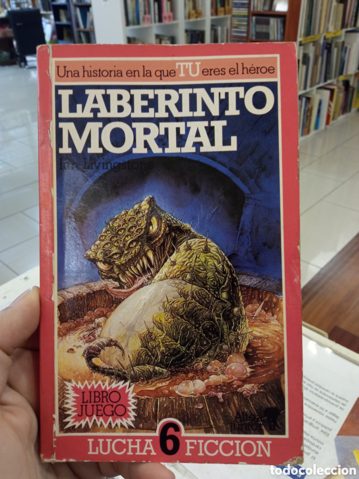 Libros de segunda mano: Librojuego Laberinto mortal. Ian Livingstone. Libro juego Altea Junior Lucha-Ficci&oacute;n 6