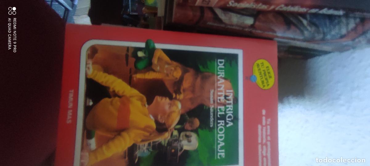 Libros de segunda mano: INTRIGA DURANTE EL RODAJE. SUSAN SAUNDERS, ELIGE TU PROPIA AVENTURA GLOBO AZUL N&ordm; 28 TIMUN MAS 1988