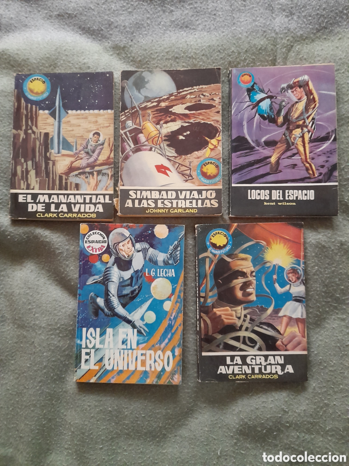 Libri di seconda mano: Colecci&oacute;n novelas antiguas sobre el espacio