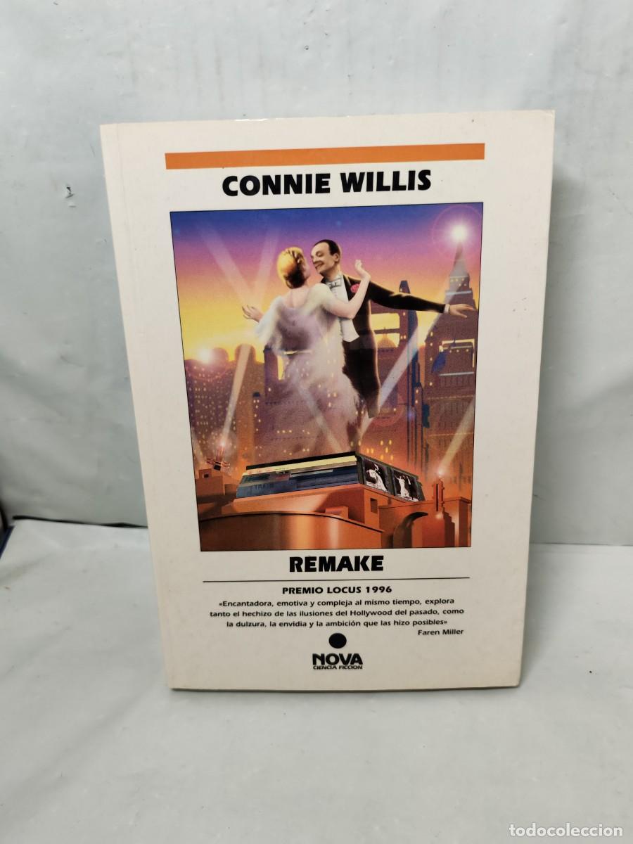 Libri di seconda mano: Remake (Primera edici&oacute;n, Colecci&oacute;n: Nova Ciencia ficci&oacute;n, Premio Locus 1996)