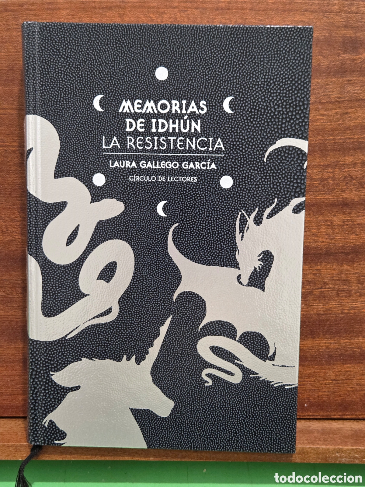 Libros de segunda mano: LAURA GALLEGO GARC&Iacute;A...&rdquo;&rdquo;MEMORIAS DE IDH&Uacute;N&rdquo;&rdquo;...LA RESISTENCIA...CIRCULO DE LECTORES...2005...