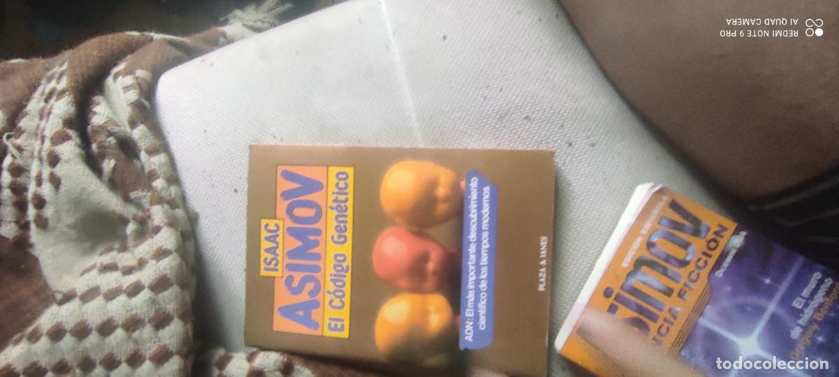 Libros de segunda mano: El c&oacute;digo gen&eacute;tico. Asimov