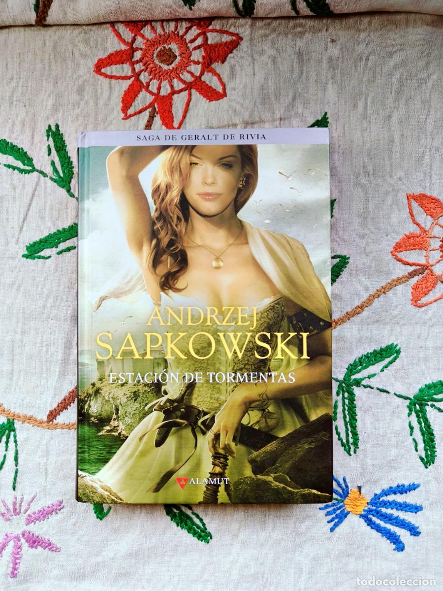 Libros de segunda mano: Precuela Saga Geralt de Rivia. Estaci&oacute;n de Tormentas. Andrzej Sapkowski. Editorial Alamut. Tapa dura