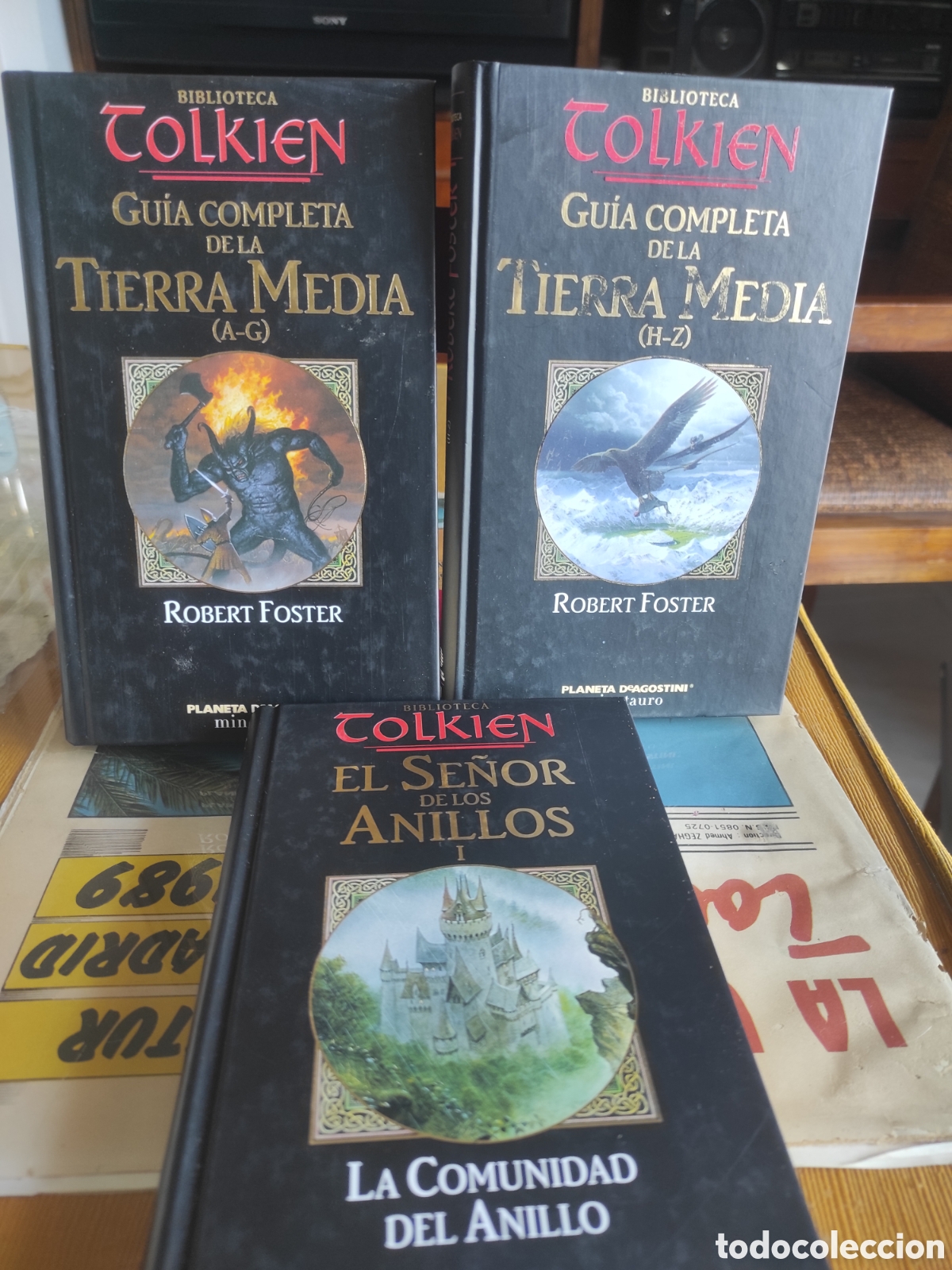 Libros de segunda mano: 2 Tomos Biblioteca Tolkien: Guia completa de la Tierra Media ( A-Z ) - Robert Foster. + Comunidad An