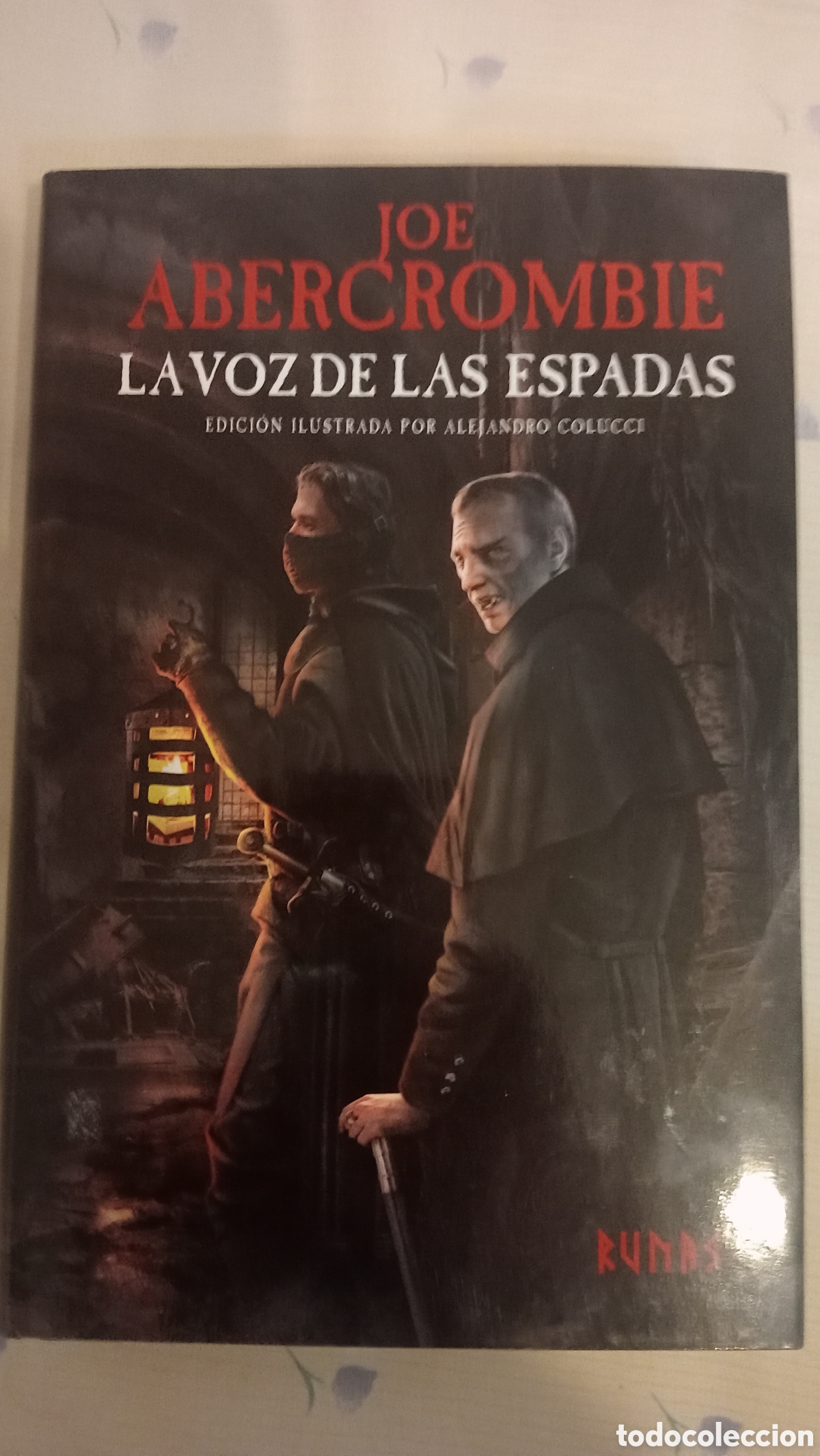 Libros de segunda mano: La primera ley. La voz de las espadas. Ilustrado. Joe Abercombrie
