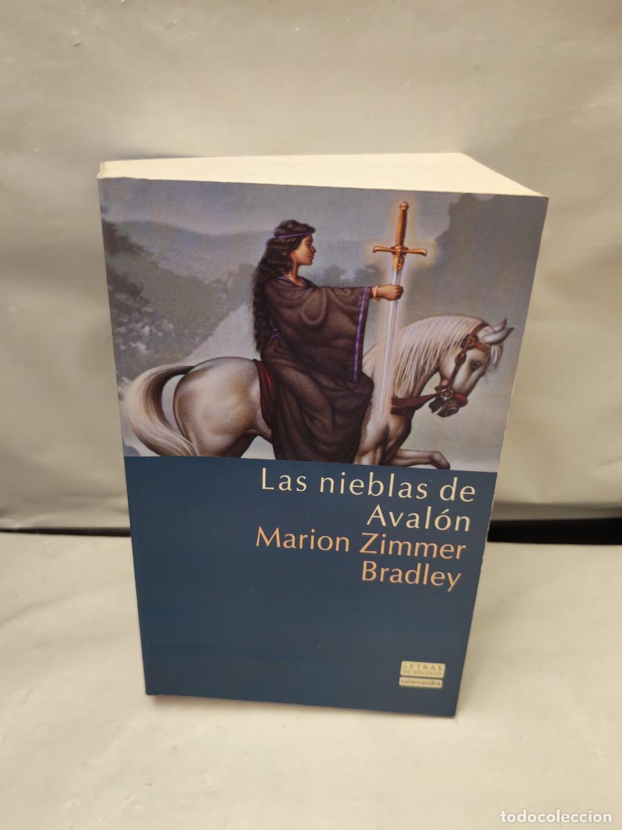 Second hand books: LAS NIEBLAS DE AVAL&Oacute;N (Colecci&oacute;n: Letras de Bolsillo)
