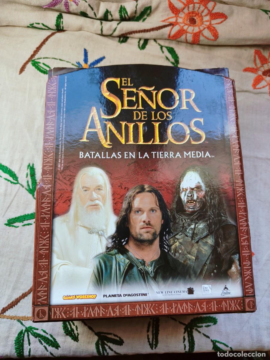 Libros de segunda mano: Caja o Archivador Completa. El Se&ntilde;or de los Anillos. Batallas en la Tierra Media. Fasc&iacute;culos 1-65.