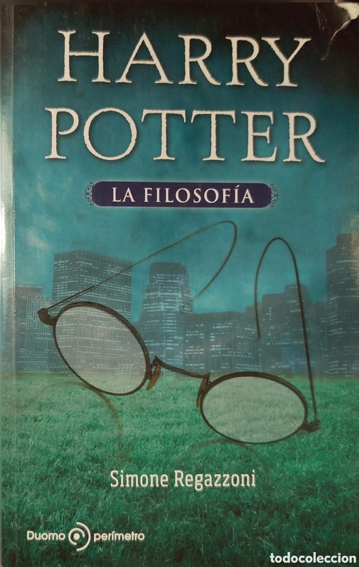 Libros de segunda mano: Harry Potter. La Filosof&iacute;a. Simone Regazzoni. Duomo Per&iacute;metro. 1&ordf;edici&oacute;n. 2010.