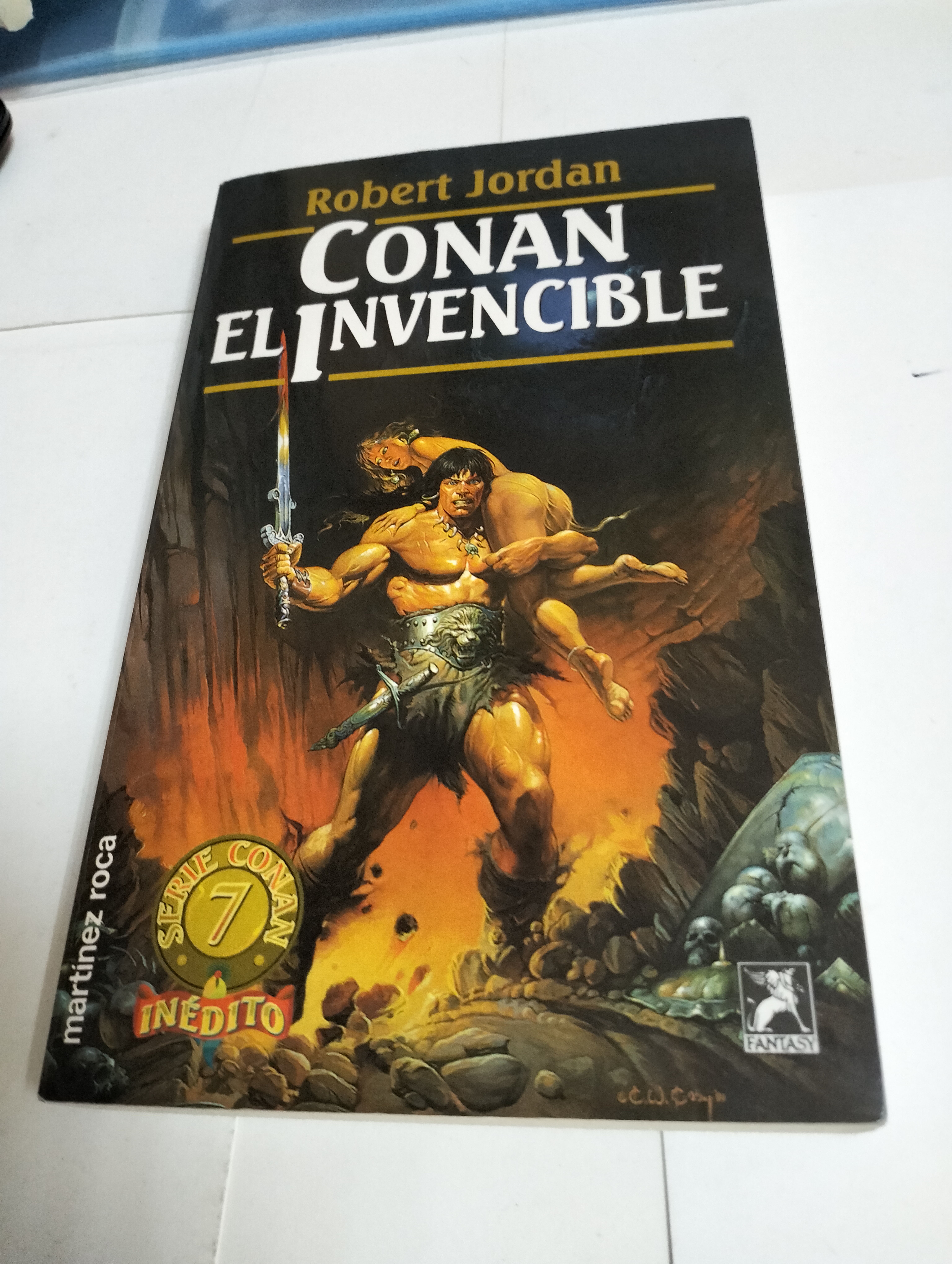 Libros de segunda mano: CONAN EL INVENCIBLE por ROBERT JORDAN ( FANTASY ). MART&Iacute;NEZ ROCA