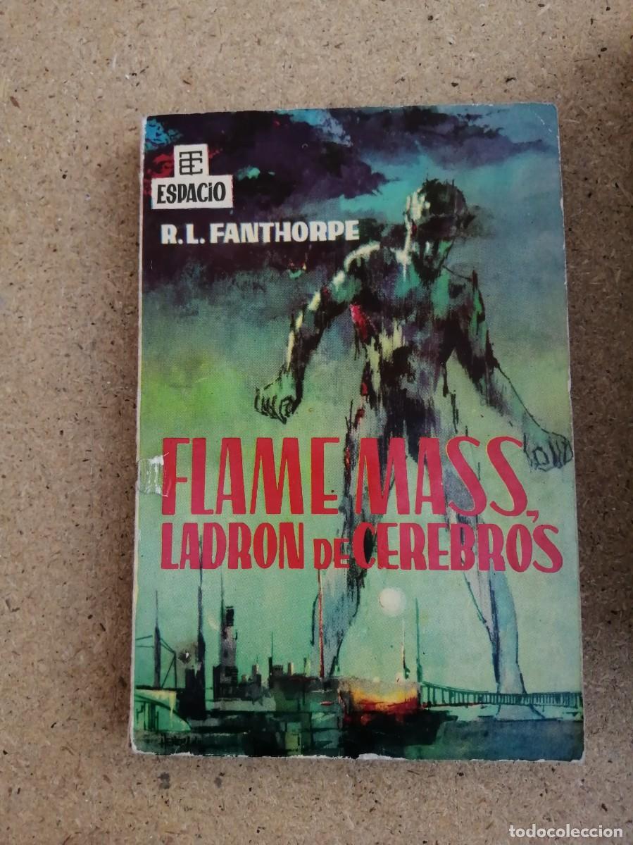 Libros de segunda mano: FLAME MASS LADRON DE CEREBROS (R. L. FANTHORPE)