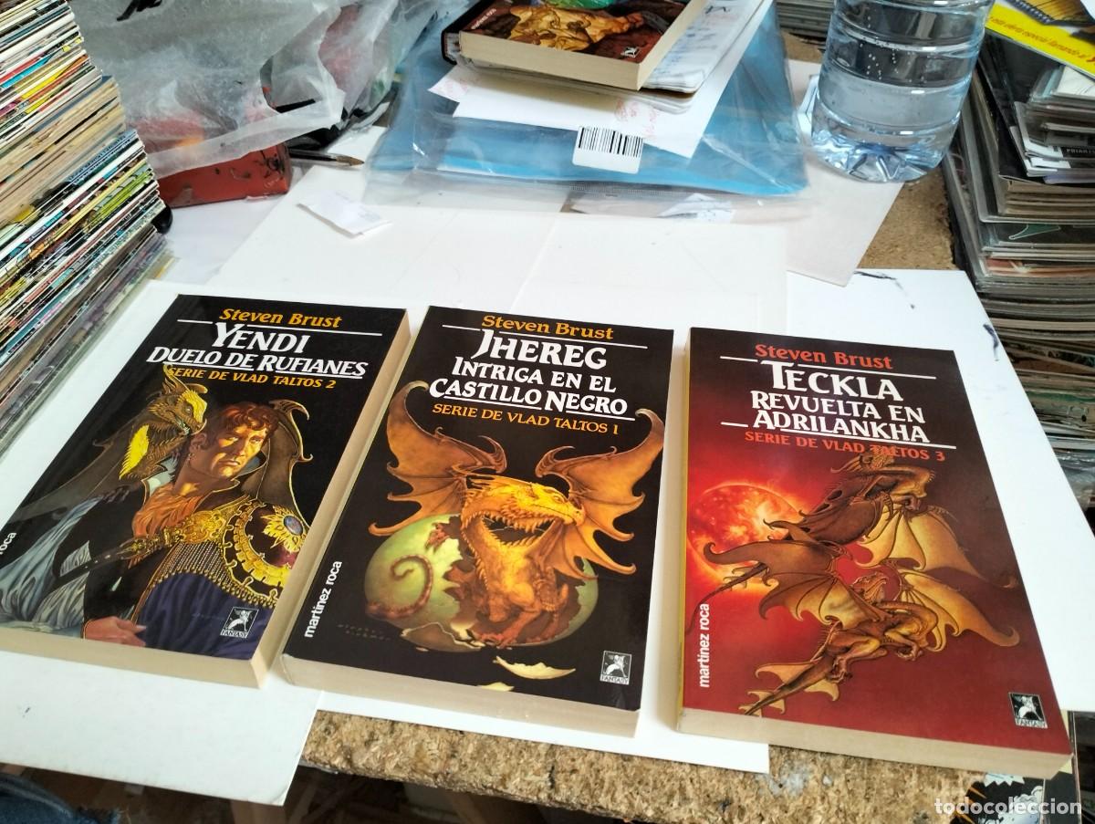 Libros de segunda mano: SERIE DE VLAD TALTOS # 1. 2. 3.( 3. TOMOS COMPLETA ) por STEVEN BRUST...FANTASY..MART&Iacute;NEZ ROCA 1990