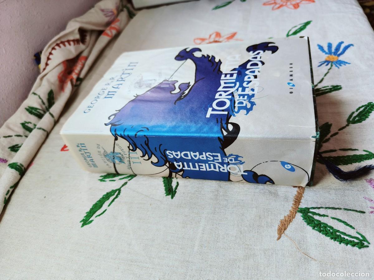 Libros de segunda mano: Canci&oacute;n de Hielo y Fuego IIII. Tormenta de espadas. Edici&oacute;n de lujo. Gigamesh. George R. Martin.