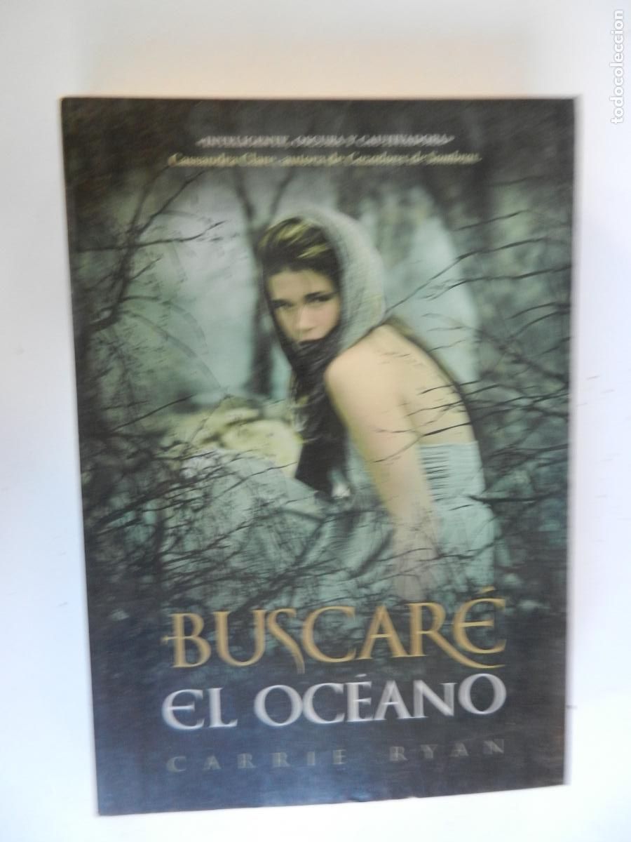 Libros de segunda mano: BUSCAR&Eacute; EL OCEANO - CARRIE RYAN - MONTENA 1&ordf; EDIC-2012