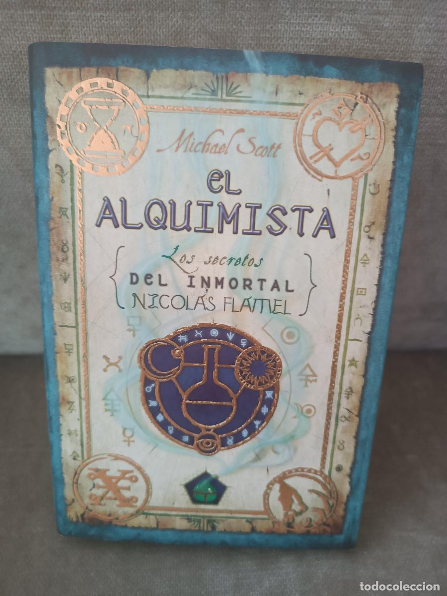 Libros de segunda mano: MICHAEL SCOTT - EL ALQUIMISTA - SERIE NICOLAS FLAMEL - ROCA, 2014 -