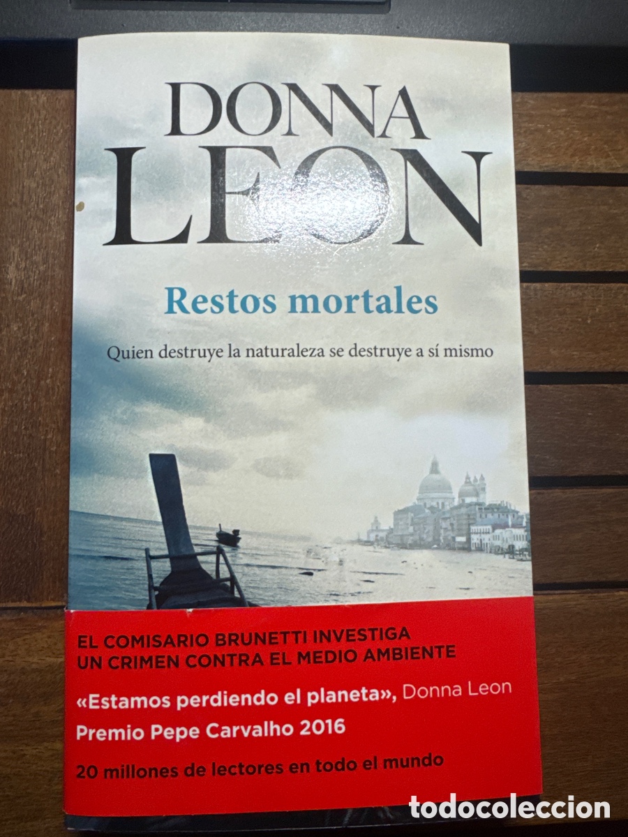 Libros de segunda mano: Restos mortales Leon, Donna SEIX BARRAL EDICIONES 03/2017
