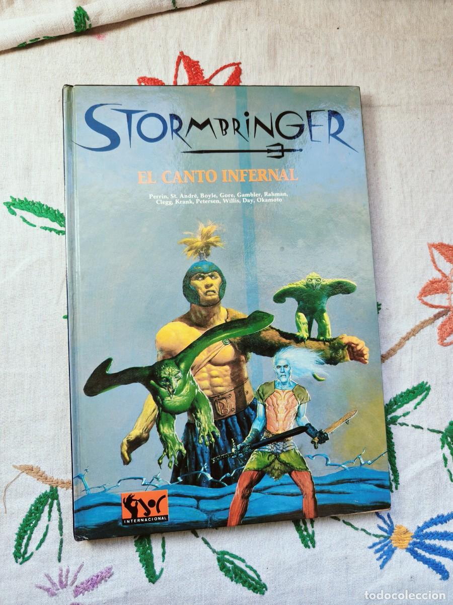 Libros de segunda mano: Stormbringer. El Canto Infernal. Joc Internacional con licencia de Iron Crown Enterprises. Juego Rol
