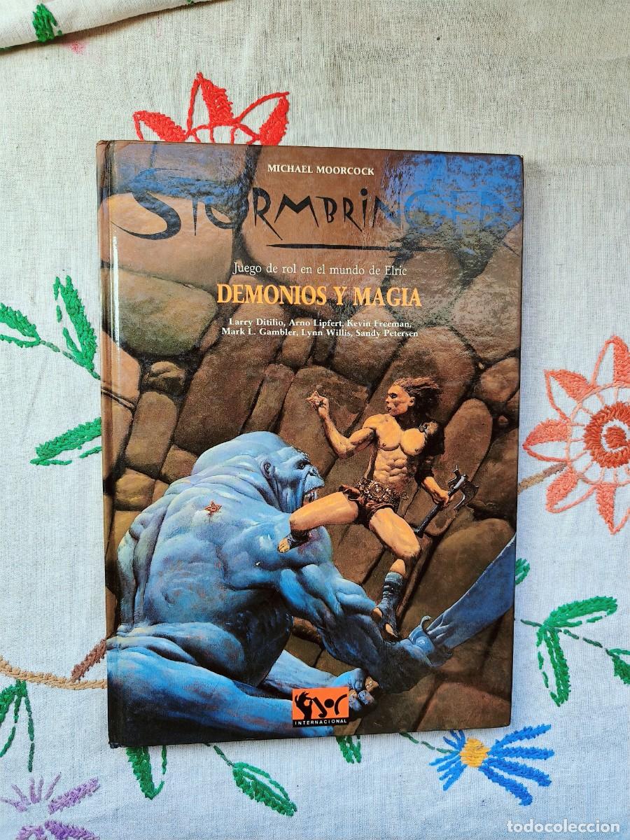 Libros de segunda mano: Stormbringer. Demonios y Magia. Joc Internacional con licencia de Iron Crown Enterprises. Juego Rol