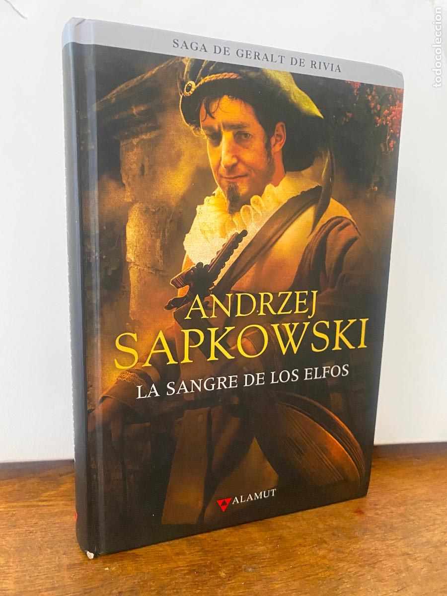 Libros de segunda mano: LA SANGRE DE LOS ELFOS - ANDREZJ SAPKOWSKI - ALAMUT - TAPA DURA - ESCAS&Iacute;SIMO