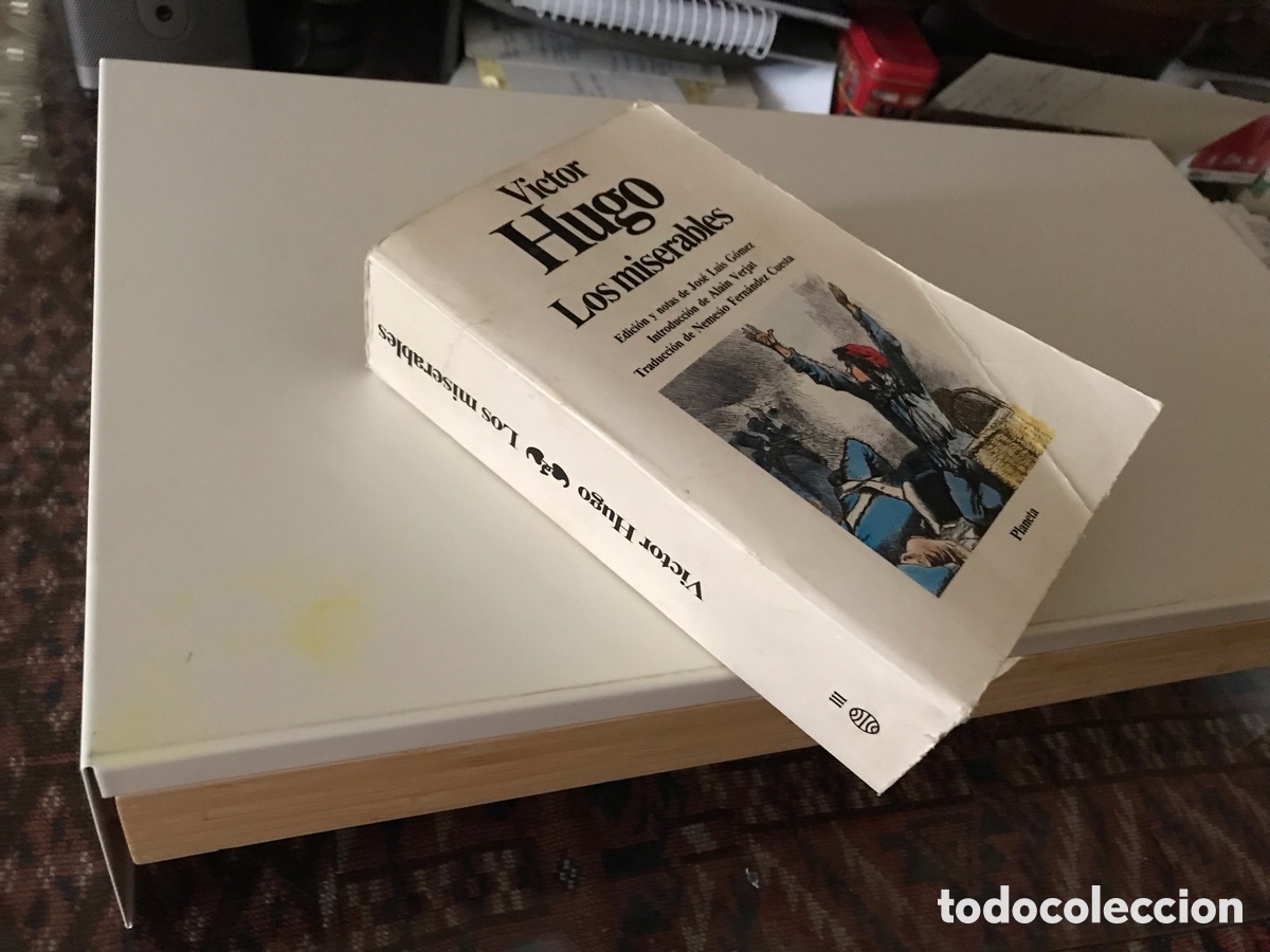 Libros de segunda mano: Los miserables. V&iacute;ctor Hugo. Planeta. Edici&oacute;n y notas de Jos&eacute; Luis G&oacute;mez