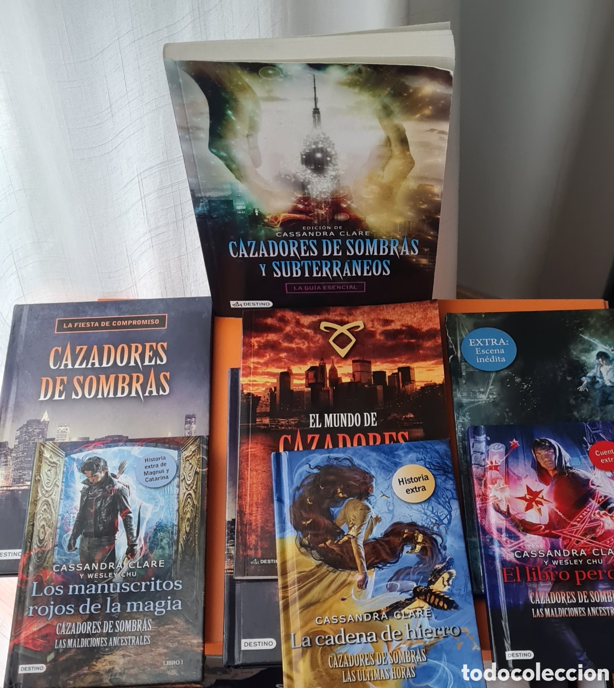 Libros de segunda mano: CAZADORES DE SOMBRAS &ndash; MATERIAL EXTRA Y PROMOCIONAL EN CASTELLANO &ndash; 7 PIEZAS