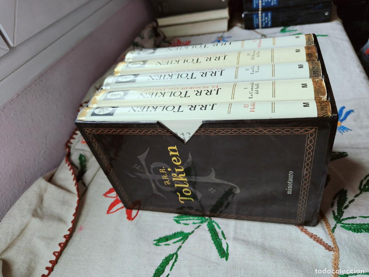 Libros de segunda mano: Estuche Colecci&oacute;n Lujo Se&ntilde;or Anillos. Minotauro. El Hobbit, el Silmarillion, El Se&ntilde;or Anillos