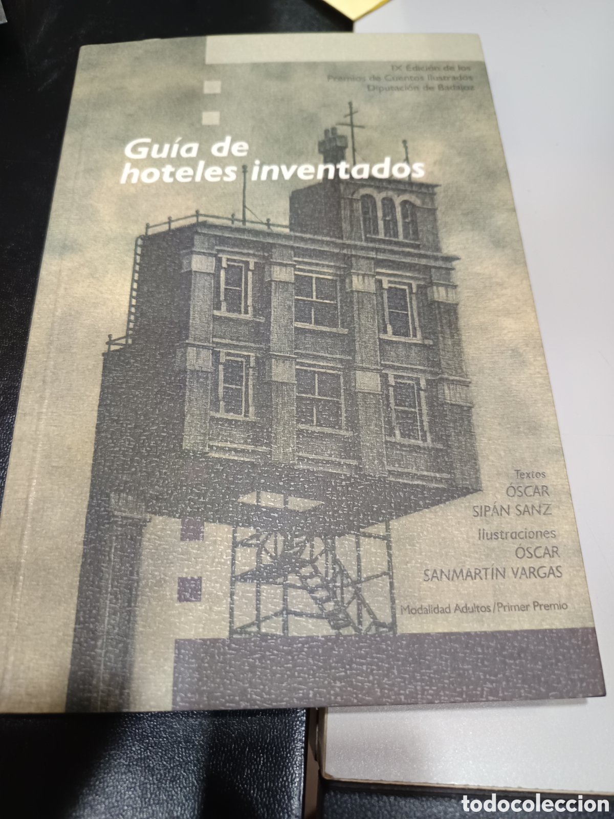 Libros de segunda mano: Gu&iacute;a de hoteles inventados. Diputaci&oacute;n de Badajoz