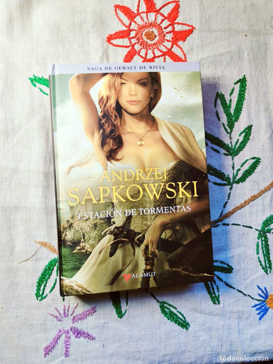 Libros de segunda mano: Precuela Saga Geralt de Rivia. Estaci&oacute;n Tormentas. Andrzej Sapkowski. Editorial Alamut. The Witcher