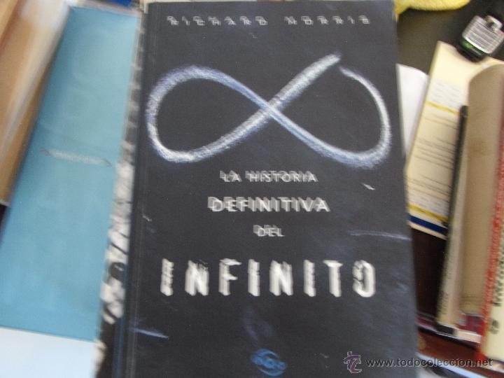 Libros de segunda mano de ciencias: La historia definitiva del infinito. Richard Morris - Foto 1