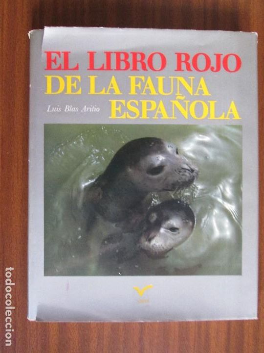 Libros de segunda mano: El libro rojo de la fauna espa&ntilde;ola ~ Luis Blas INCAFO - Foto 1