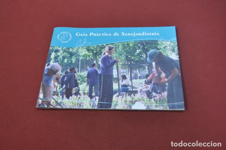 Libros de segunda mano: guia pr&agrave;ctica de xerojardineria - FFB - Foto 1