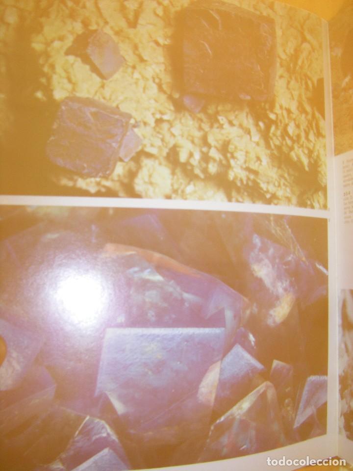 Libros de segunda mano: El mundo de los cristales. Teide - Foto 23