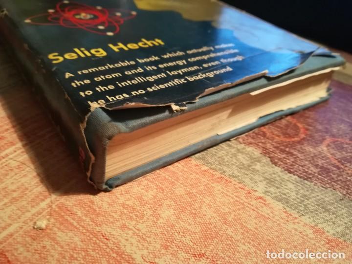 Libros de segunda mano de ciencias: Explaining the atom - Selig Hecht - 1947 - en ingl&eacute;s - Foto 8