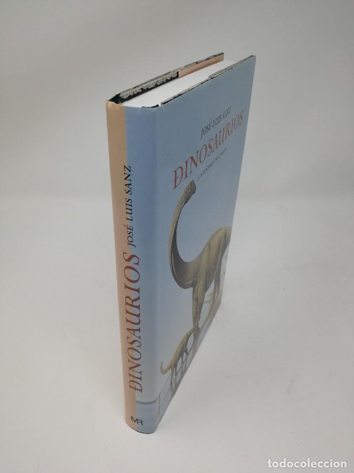Libros de segunda mano: Dinosaurios. Los se&ntilde;ores del Pasado Jos&eacute; Luis Sanz. Mart&iacute;nez Roca. - Foto 2