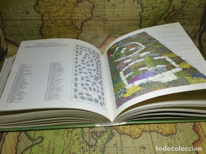 Libros de segunda mano: EL LIBRO DEL JARD&Iacute;N Y DE LA TERRAZA 1970 - Foto 2