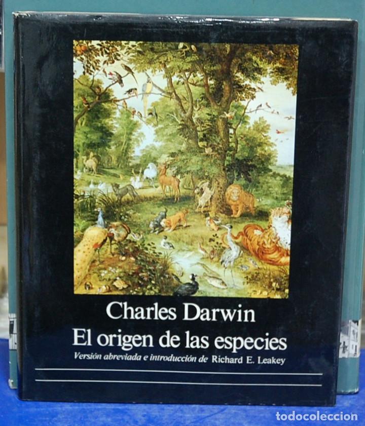 Libros de segunda mano: El origen de las especies. Charles Darwin, versi&oacute;n abreviada e introducci&oacute;n de Richard F. Leakey - Foto 1