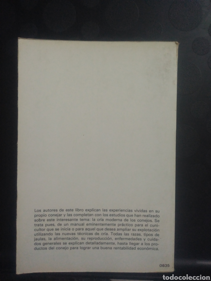 Libros de segunda mano: Los conejos ,cr&iacute;a moderna y rentable .Editorial de vecchi - Foto 2