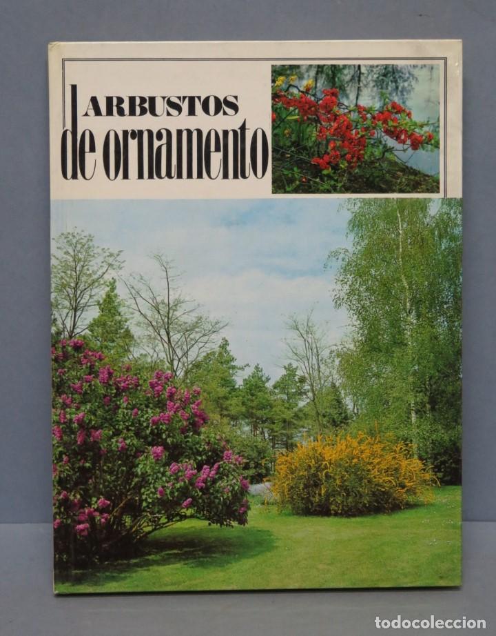 Libros de segunda mano: LOS ARBUSTOS DE ORNAMENTO - Foto 1